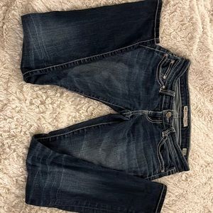 BKE Stella skinny jeans, 26 r, versatile wear as a long pant or a cropped jean.